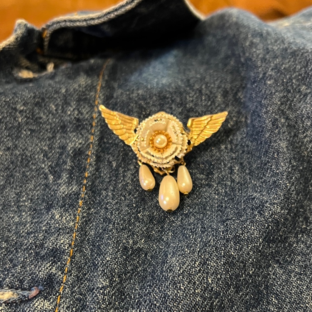 Gold Winged Flower Brooch with Pearls